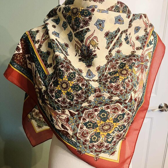 Vintage Mosaic-Inspired Square Scarf — Oriental Elegance (90 × 90 cm) - Picture 2 of 9